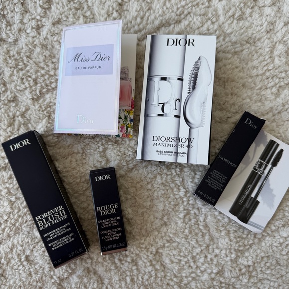 Dior Forever Blush Soft Filter02 Peony, rouge lipstick, mascara - Picture 10 of 11